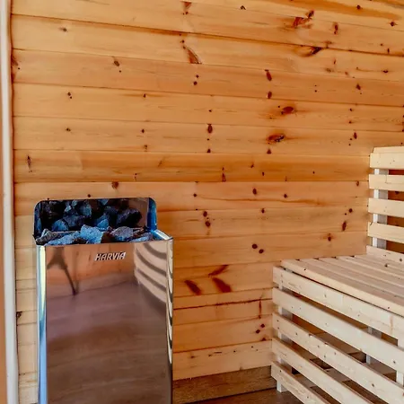 Rent A Nest Holiday home *